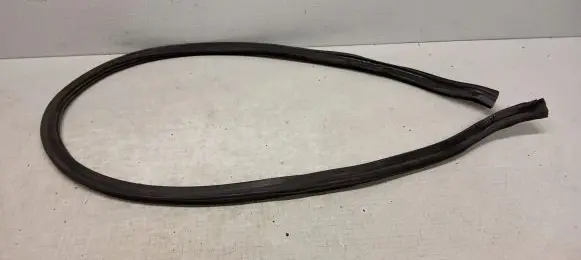 Volkswagen Transporter - Caravelle T5 Rubber seal sliding door (on door) 7H0823787C