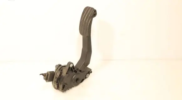 Opel Movano B Accelerator throttle pedal 180101626R