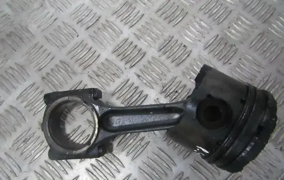 Peugeot 607 Piston with connecting rod
