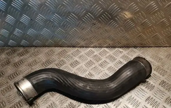 Mercedes-Benz C W204 Intercooler hose/pipe 2045282182 A2045282182
