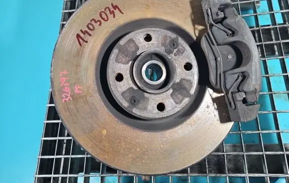 Citroen DS5 Front wheel hub spindle knuckle IMPRK1403034
