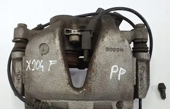 Mercedes-Benz GLK (X204) Front brake caliper