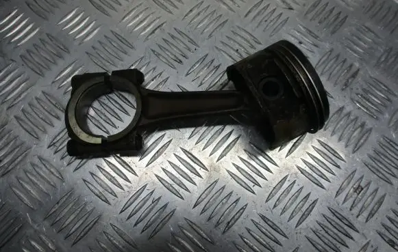 Peugeot 307 Piston with connecting rod
