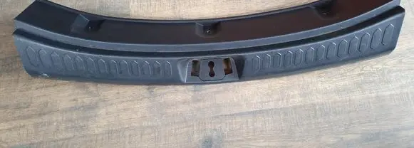 KIA Sportage Tailgate/boot lid lock trim 857703U000NK