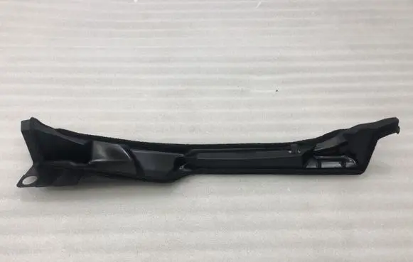 Toyota Corolla E120 E130 Fender end trim 53828-12050