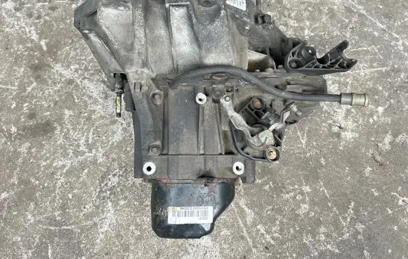 Renault Modus Manual 5 speed gearbox JXQ
