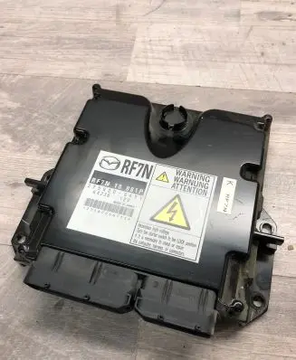 Mazda 5 Engine control unit/module RF7N18881P K4238 2758006671