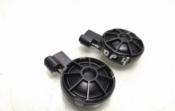 Audi A4 S4 B7 8E 8H Front door high frequency speaker 8H0035399B