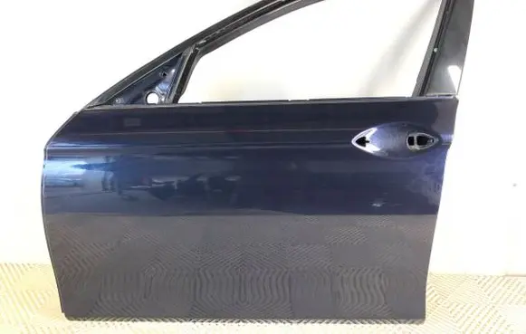 BMW 5 F10 F11 Front door A89