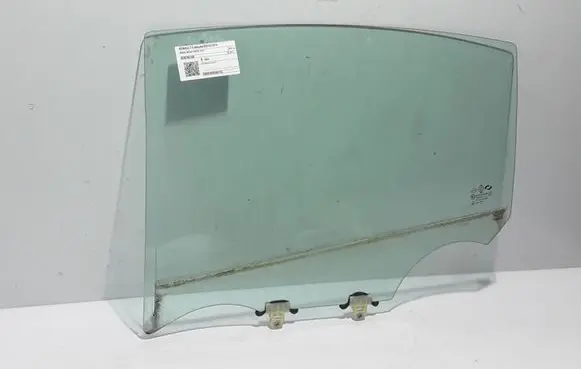 Renault Latitude (L70) Rear door window glass 823010016R