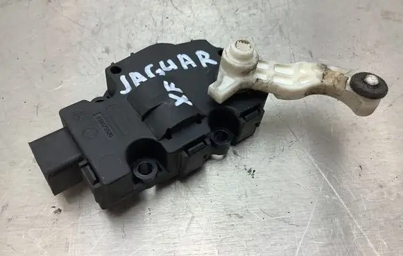 Jaguar XF X250 Air flap motor/actuator EFB351 MF1139300770 01072008