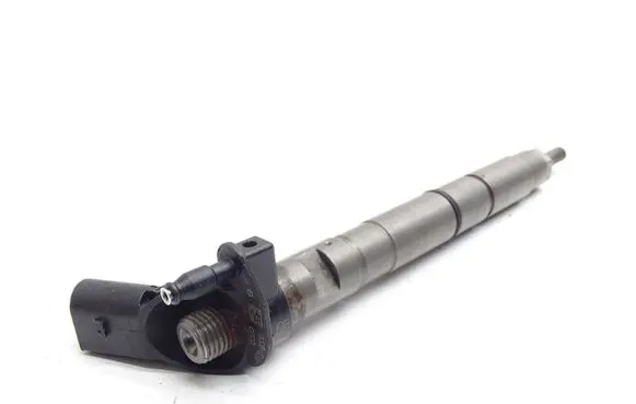 Audi A5 8T 8F Fuel injector 057130277AC