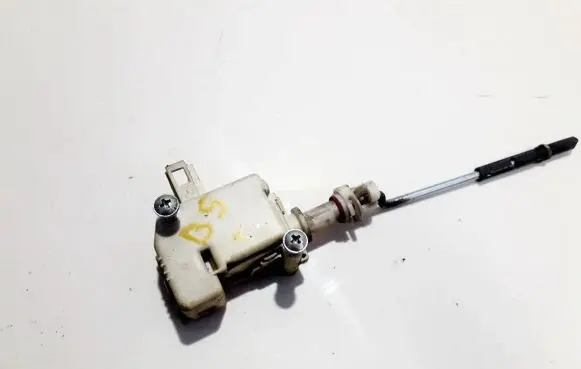 Volkswagen PASSAT B5.5 Central locking motor 3b0810773b 3b0959782