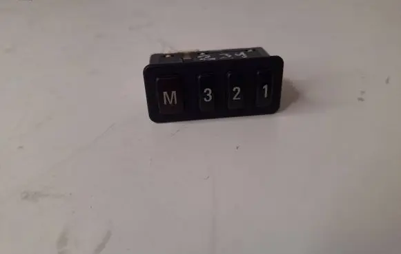 BMW 5 E39 Seat control switch 8352160