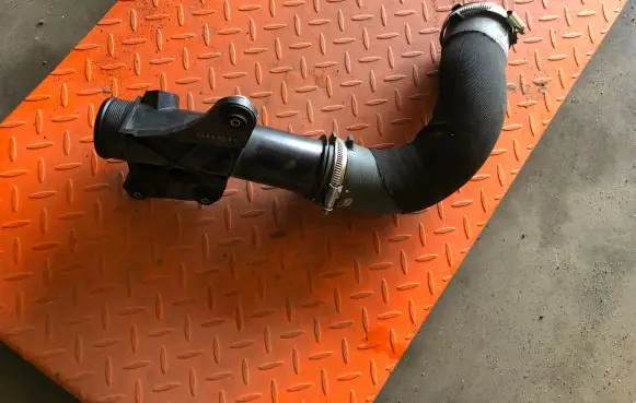 Audi A4 S4 B8 8K Intercooler hose/pipe 8K0145673
