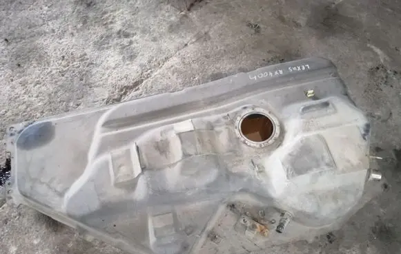 Lexus RX 330 - 350 - 400H Fuel tank 