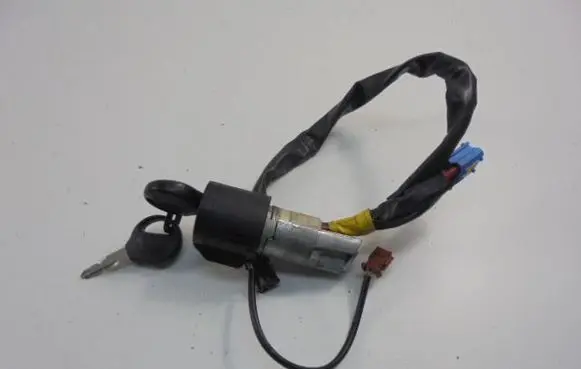 Peugeot 206 CC Ignition lock 9641551180