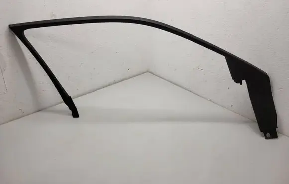 Dodge Charger Front door window/glass frame 55315139AD