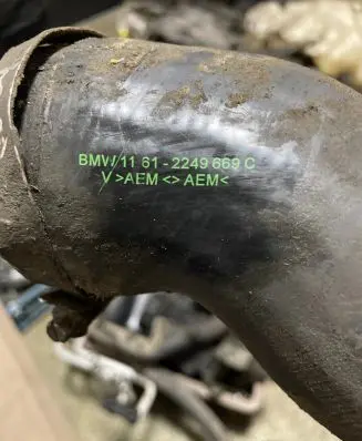 BMW 5 E39 Intercooler hose/pipe 11612248622 11612249669