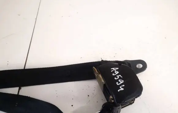 Peugeot 405 Rear seatbelt