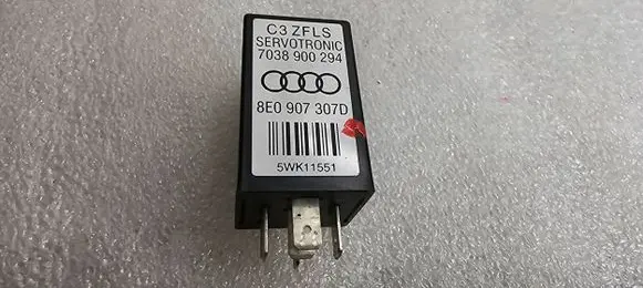 Audi A4 S4 B7 8E 8H Other relay 8E0907307D 5WK11551 7038900294