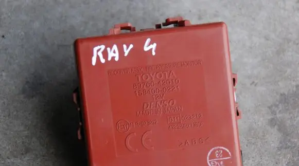 Toyota RAV 4 (XA30) Tire pressure control unit 8976042010