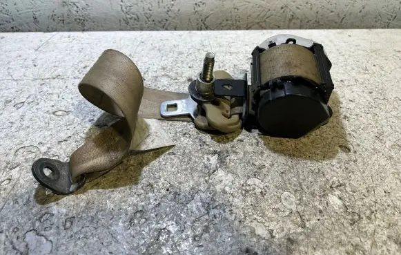 Honda CR-V Rear seatbelt 82850SWWG0