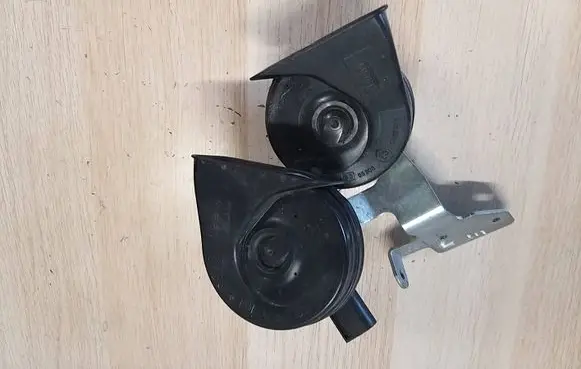 Seat Leon (5F) Horn signal 5F0951182J