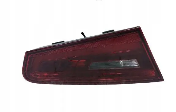 Audi A3 S3 8V Tailgate rear/tail lights 8V3945093B