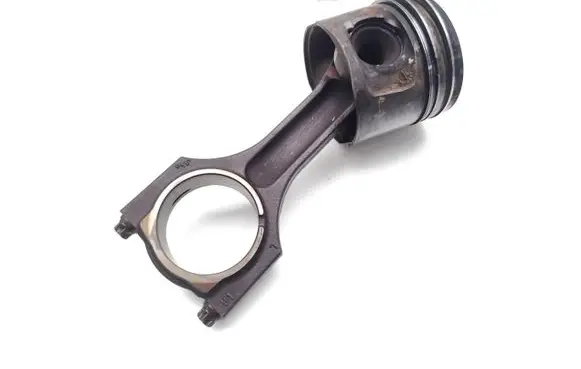 BMW 5 E60 E61 Piston with connecting rod N47D20A