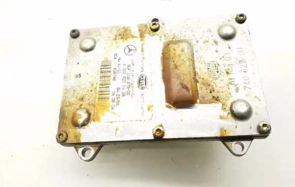 Mercedes-Benz E W211 Headlight ballast module Xenon 5DF00827900 A0028202426