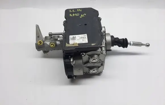Audi Q7 4M Brake booster 4M0614105K