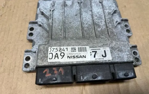 Nissan Qashqai Engine control unit/module ECU 23701HP42C 075241