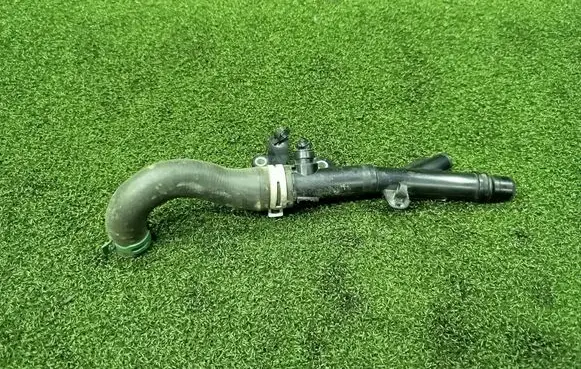 Renault Trafic III (X82) Coolant pipe/hose 1320921