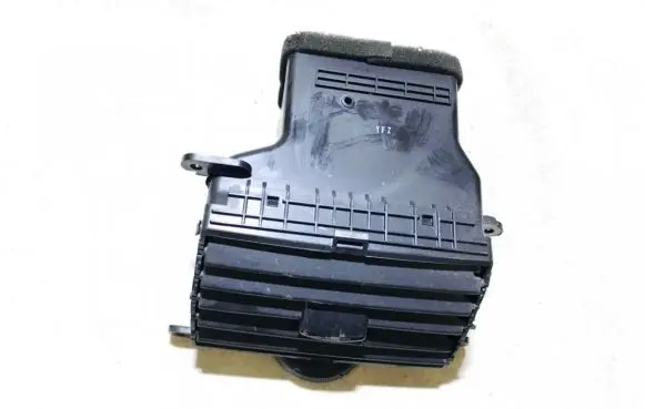 KIA Carnival Dash center air vent grill 0k53a6481