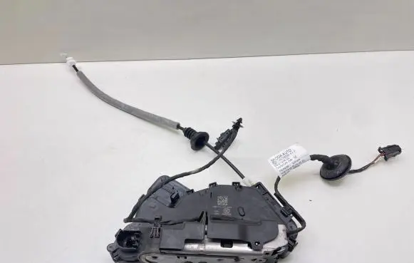 Skoda Kodiaq Front door lock 5TC837016D 565972297