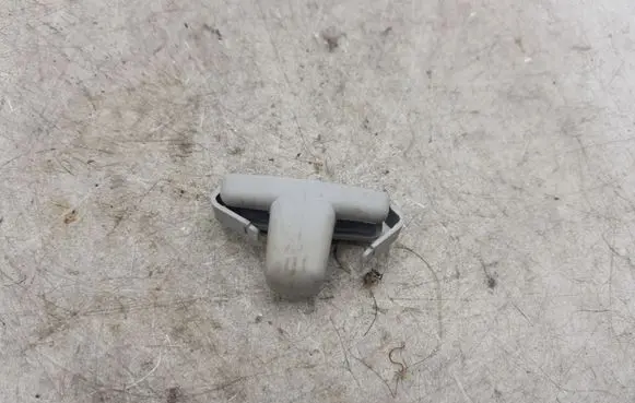 BMW 5 E39 Sun visor clip/hook/bracket NOCODE