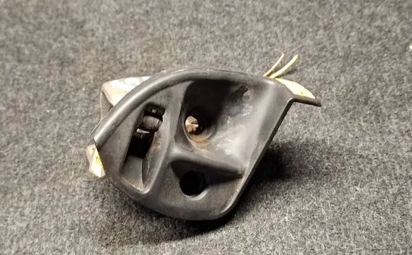 Volkswagen Eos Convertible roof lock/latch 1Q0871749B