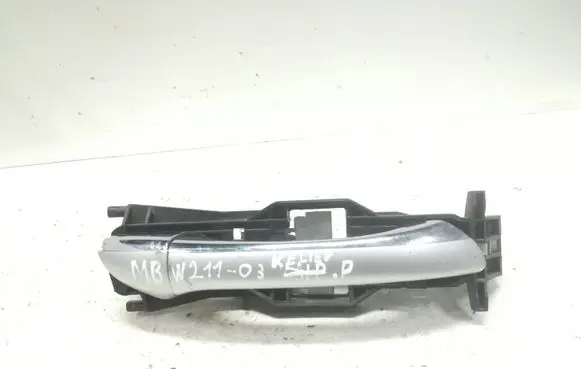Mercedes-Benz E W211 Front door exterior handle