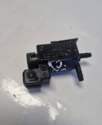 Volvo XC70 Turbo solenoid valve 30611668 05T349 72224010
