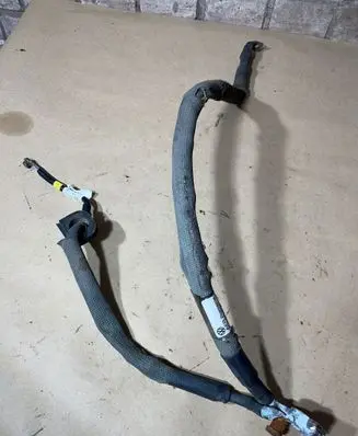 Volkswagen Transporter - Caravelle T5 Positive cable (battery) 7H0971794C M103T013794 Ea031130