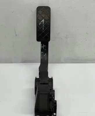 Volkswagen Polo III 6N 6N2 6NF Accelerator throttle pedal 6Q1721503E