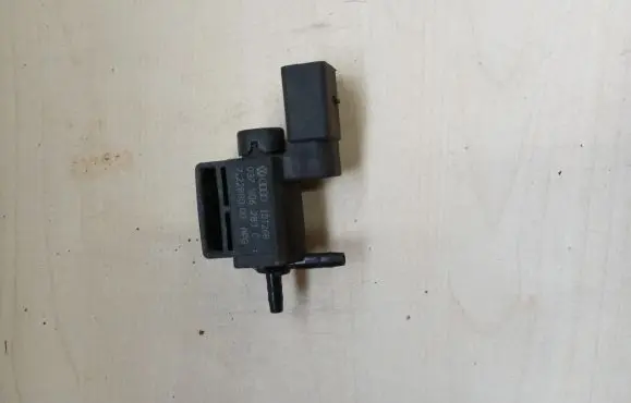 Porsche Cayenne (92A) Turbo solenoid valve 037906283