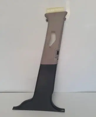 Volvo V70 (B) pillar trim (top)
