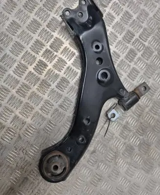 Toyota RAV 4 (XA50) Front lower control arm/wishbone 31754130