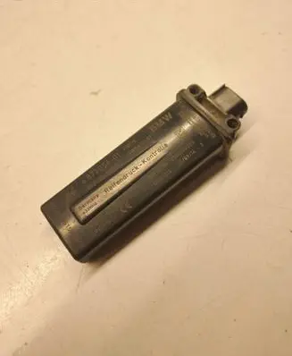BMW 5 GT F07 Tire pressure control unit 6871056 053120100715 0300148323