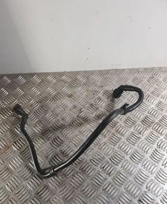 Volvo XC90 Breather/breather pipe/hose 31338885