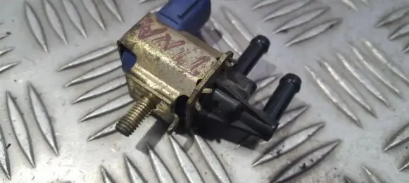 Nissan Primera Valve vacuum FDDB100 0W9Y19B