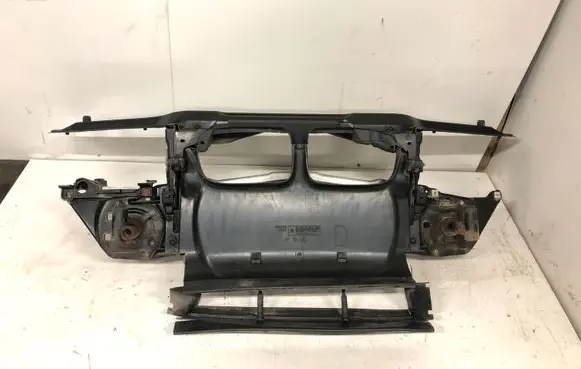 BMW 3 E46 Radiator support slam panel 8202832