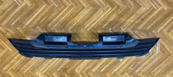 Honda CR-V Front bumper upper radiator grill 71121SWWG0